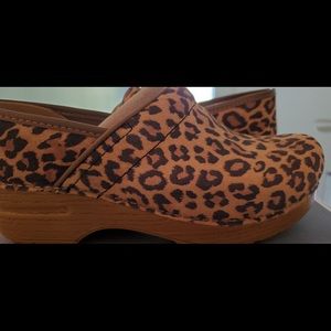 NWT Dansko Leopard Suede Clogs